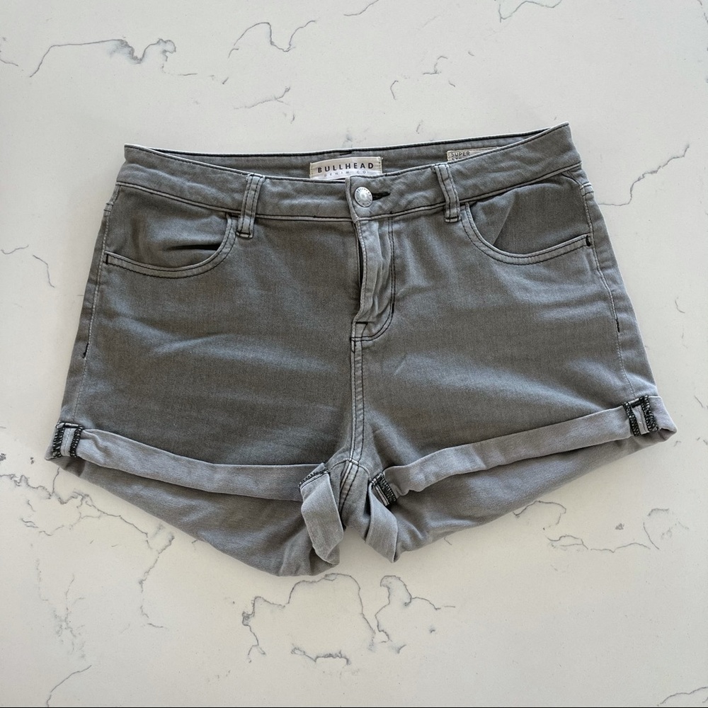 Bullhead Mid-Rise Green Shorts